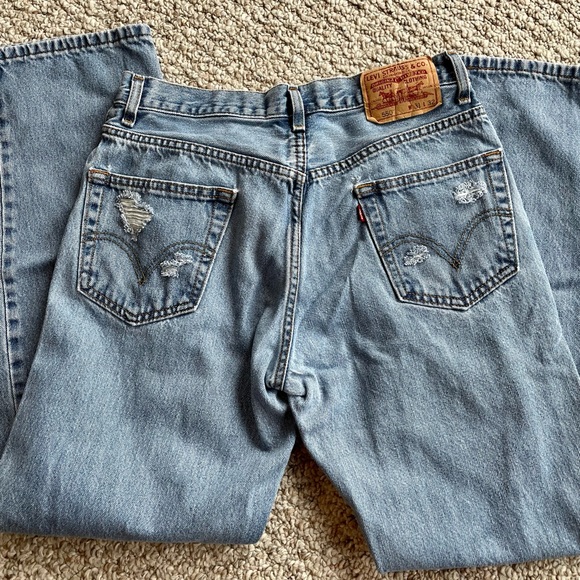 Levi’s 550 Jeans - Picture 8 of 9